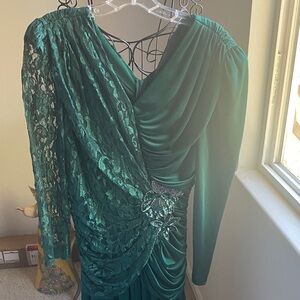 Vintage FILIGREE LTD COLLECTION Green Formal